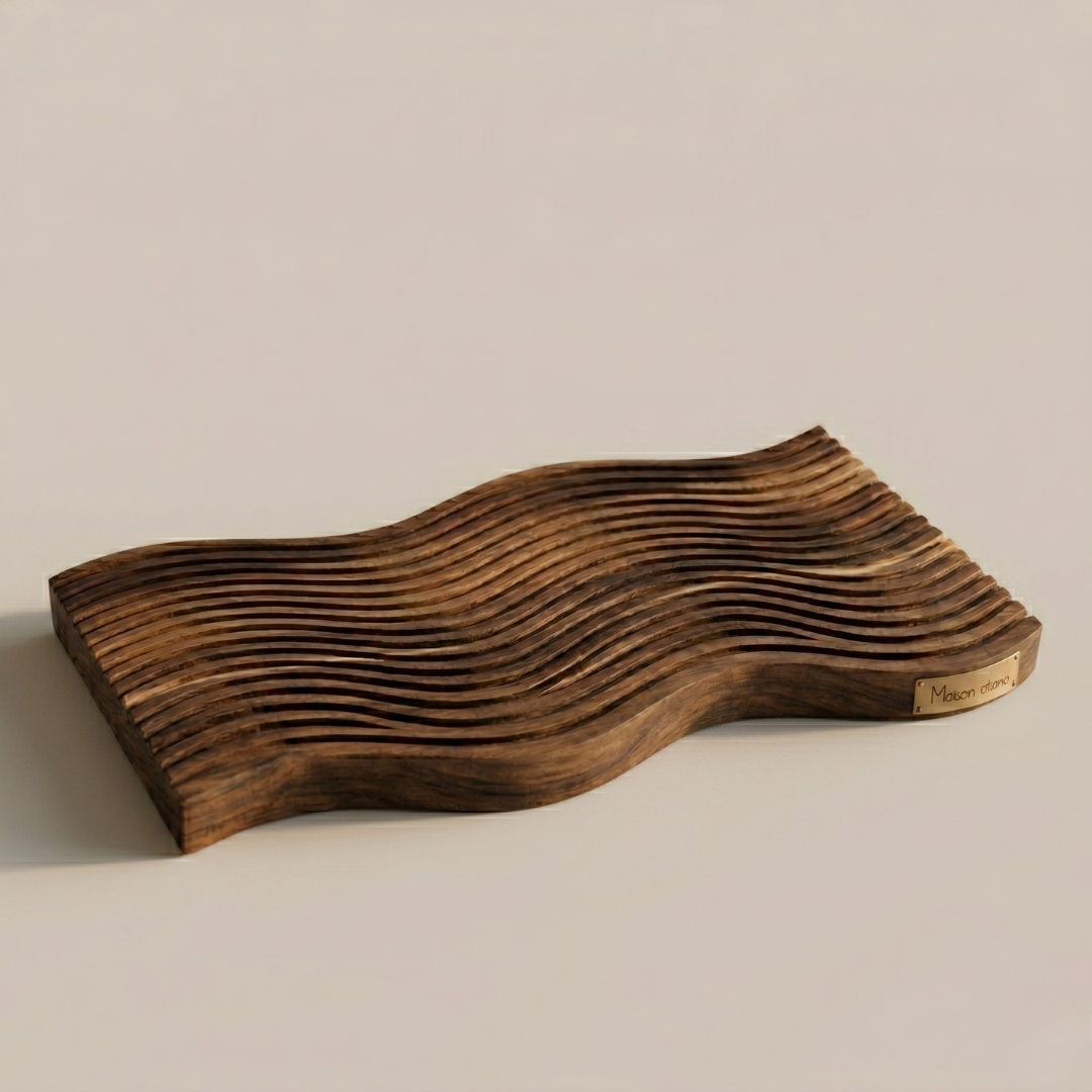Planche relief noyer